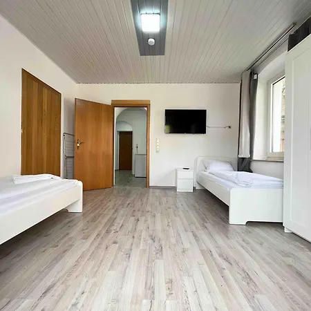 Sad213 - Smarte Monteurwohnung In Super Lage * Schwandorf in Bayern